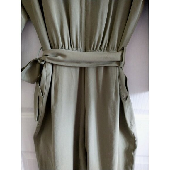 Elizabeth And James Olive Green Jumpsuit Drop Shoulder Pockets Belt - Large NWT - Picture 9 of 11